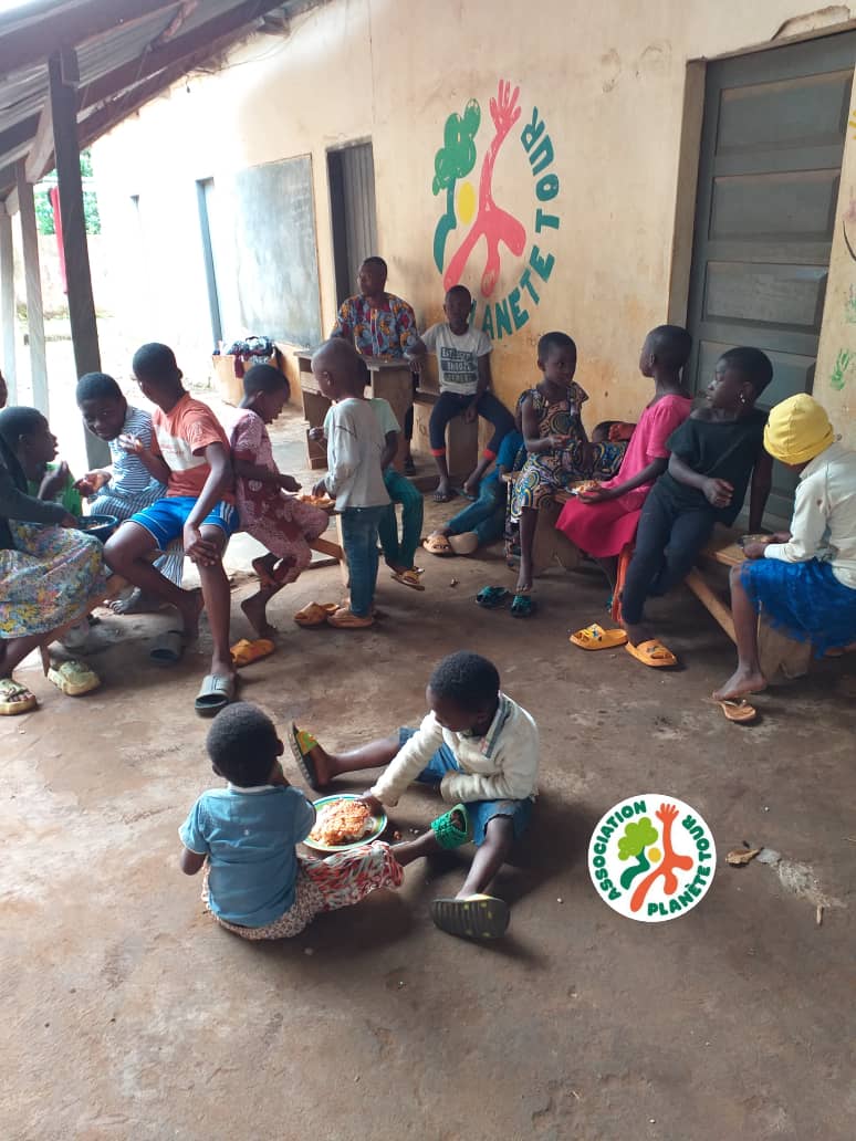 Ensemble pour un repas chaud de fin d'année 2025 - Image 2