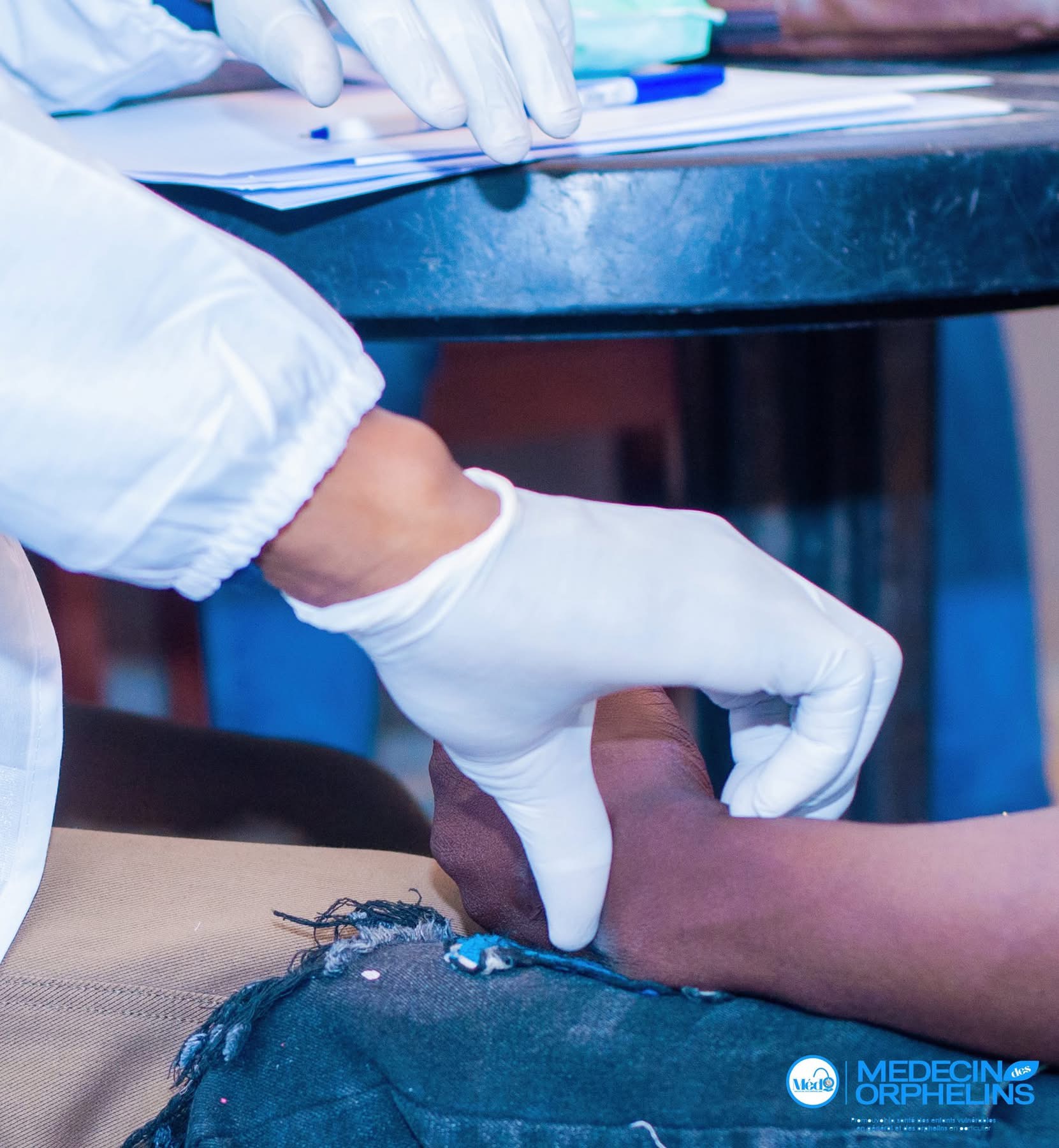 Devenez le médecin de 107 sourires, Financez leur suivi complet aujourd’hui