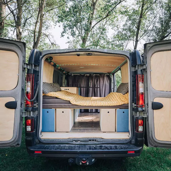 Aidez Lavinia à se doter d’un véhicule aménagé