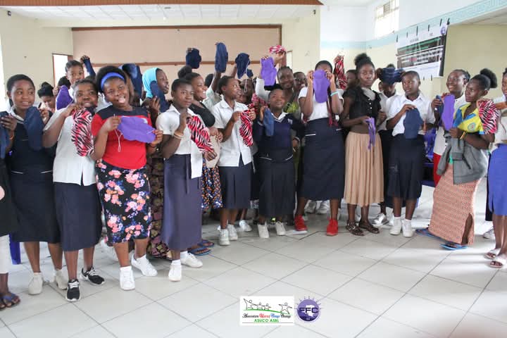 Une rentrée scolaire digne pour chaque fille et enfant affecté par les conflits à l’Est de la RDC