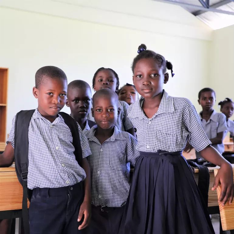 Projet de soutien à la rentrée des classes dans le SudEst d'Haïti . Aider 300 enfants en milieu urbain et rural de Jacme